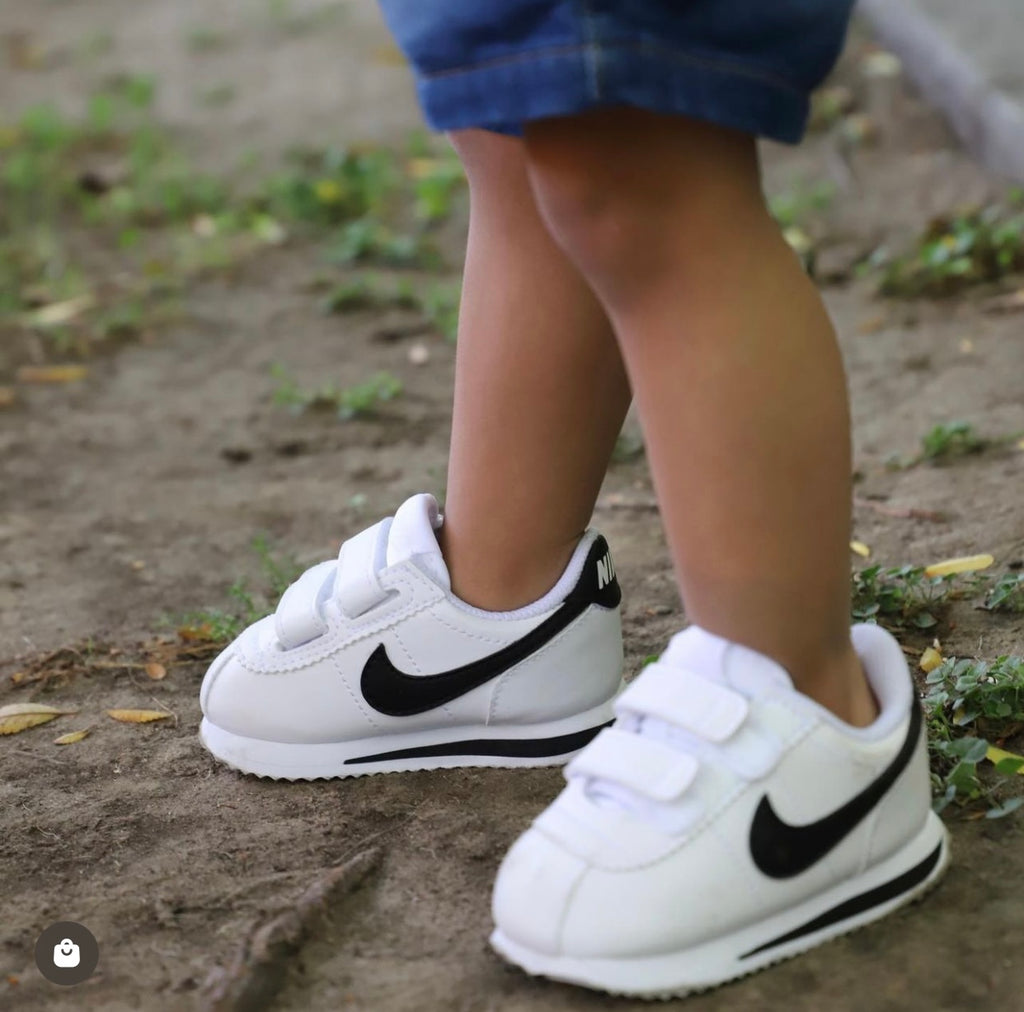 NIKE CORTEZ BLACK WHITE