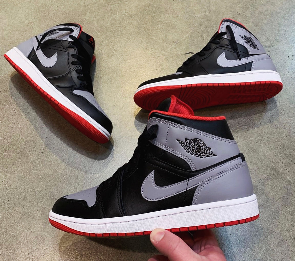 AIR JORDAN 1 BLACK GREY RED