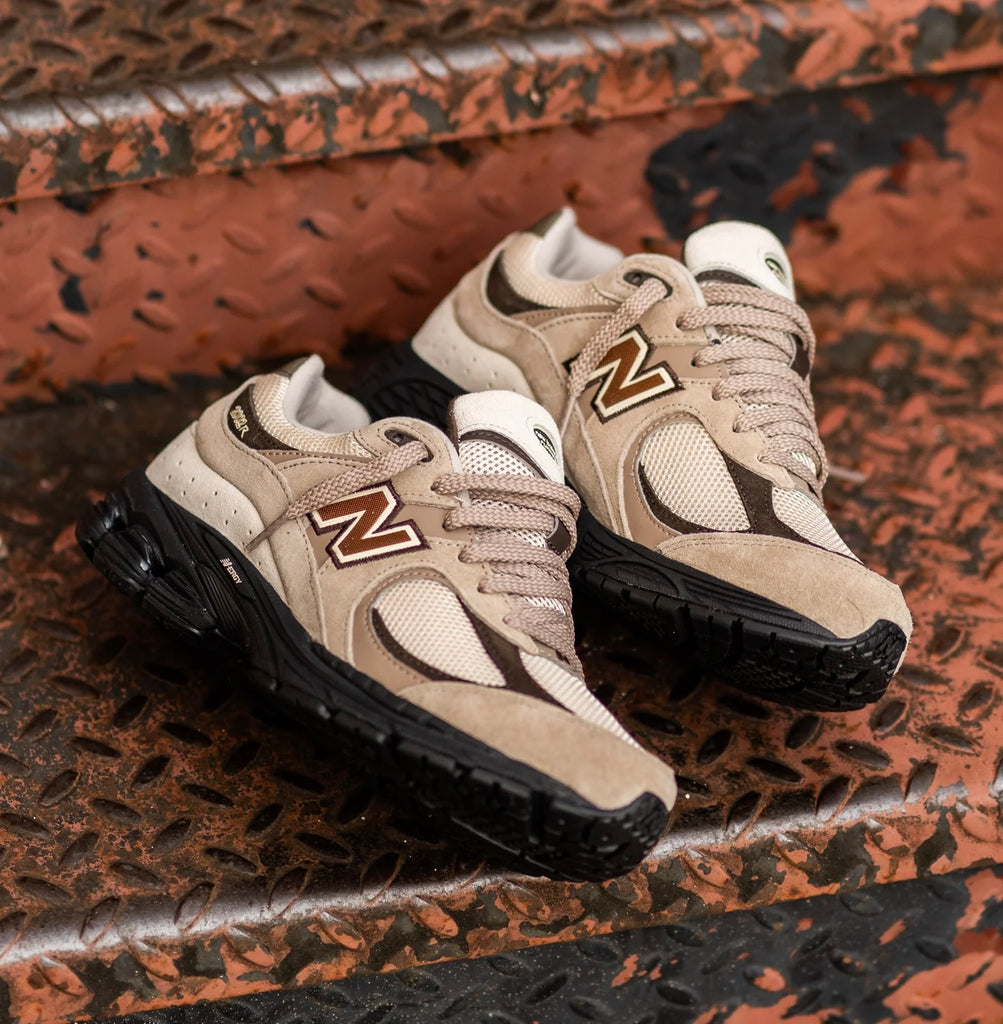 new Ba1an*e x trainer brown black