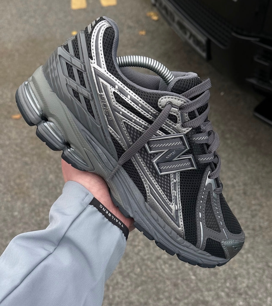 new Ba1an*e x trainer smoke grey