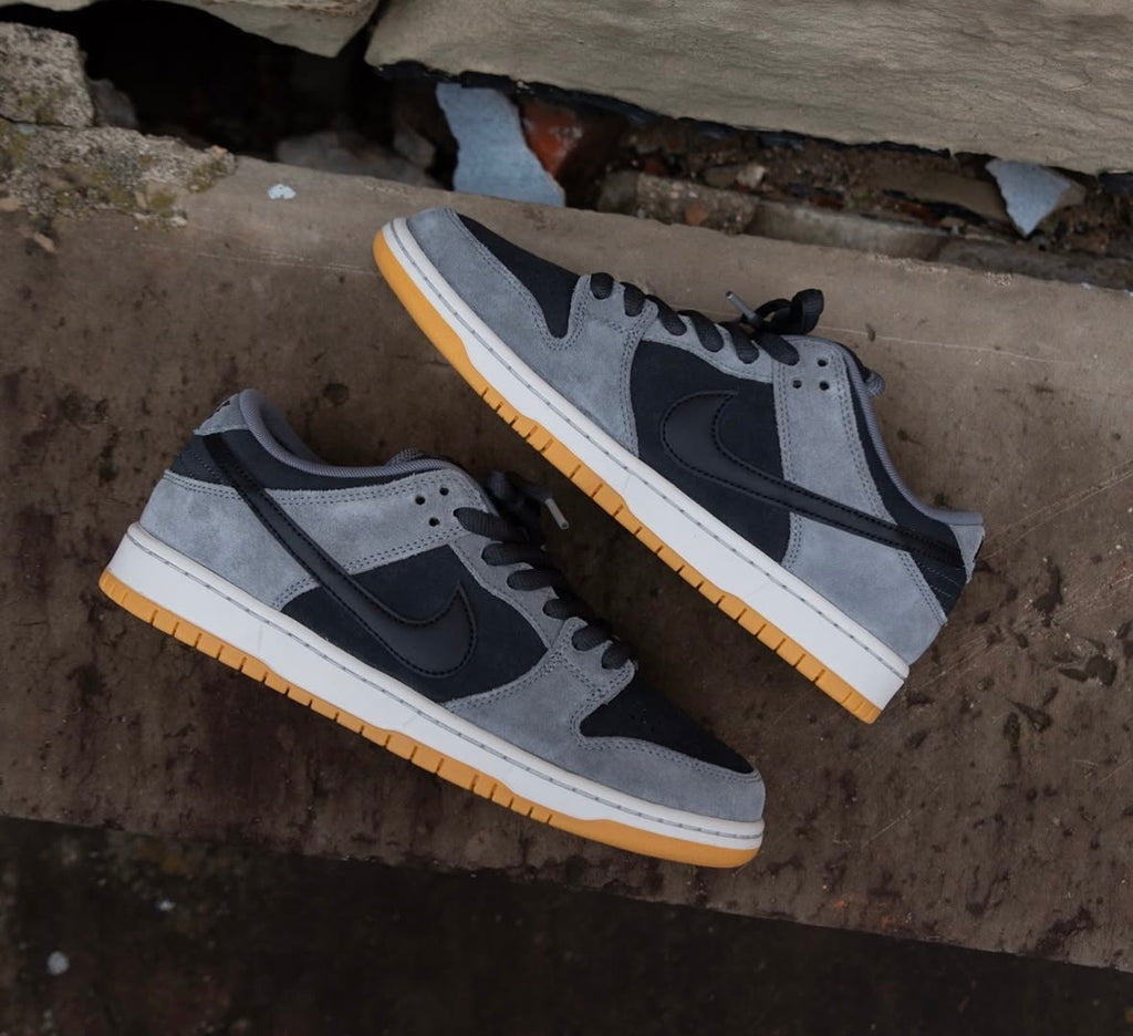 nike dunk low black grey gum botT0m