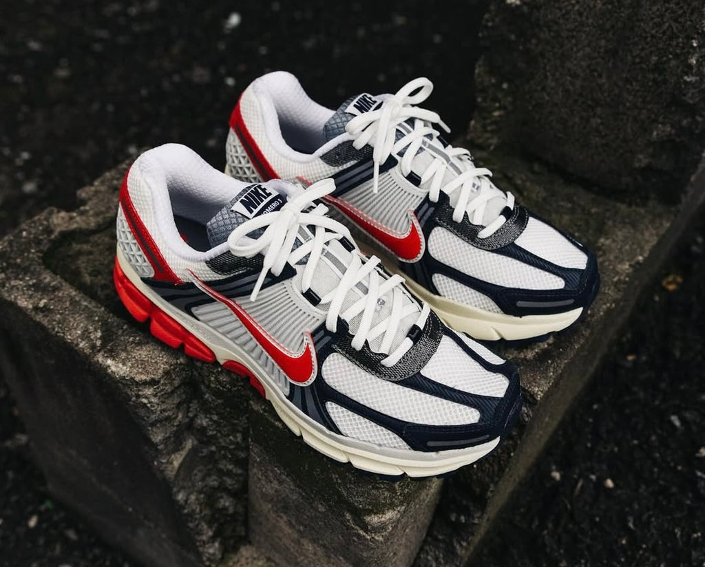 NIKE V MAX WHITE RED