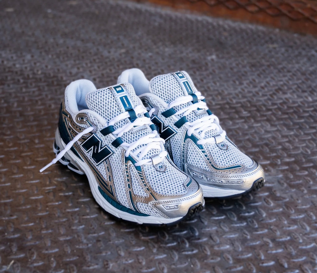 new Ba1an*e 1906 trainers white silver ice blue