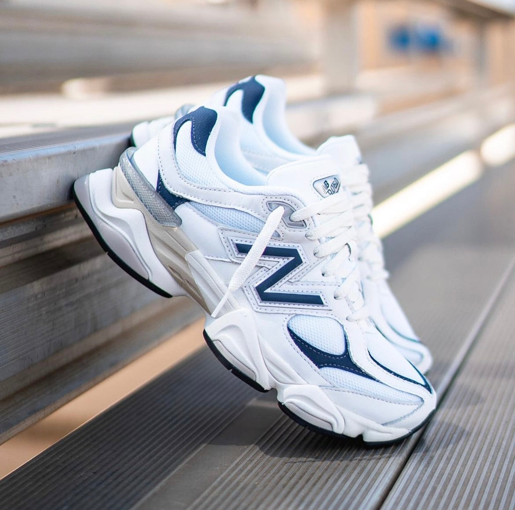 new Ba1an*e x trainers white navy