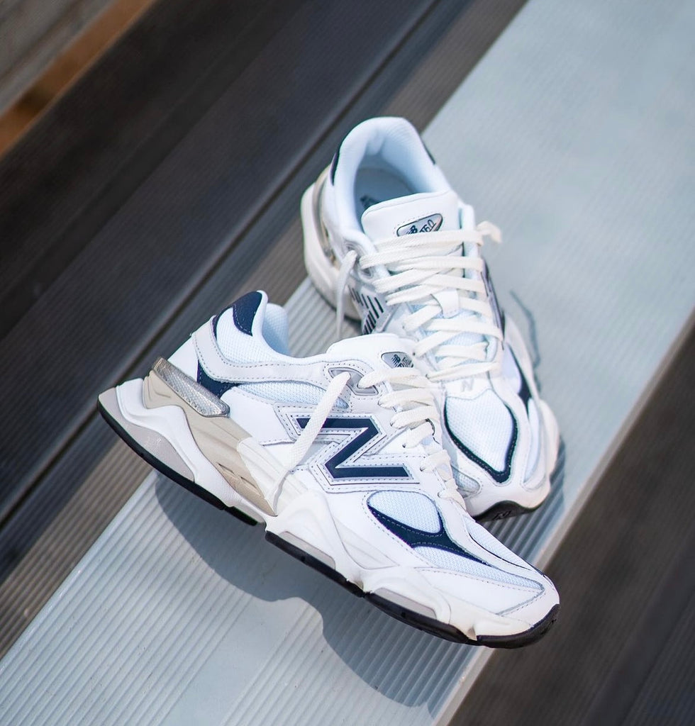 new Ba1an*e x trainers white navy