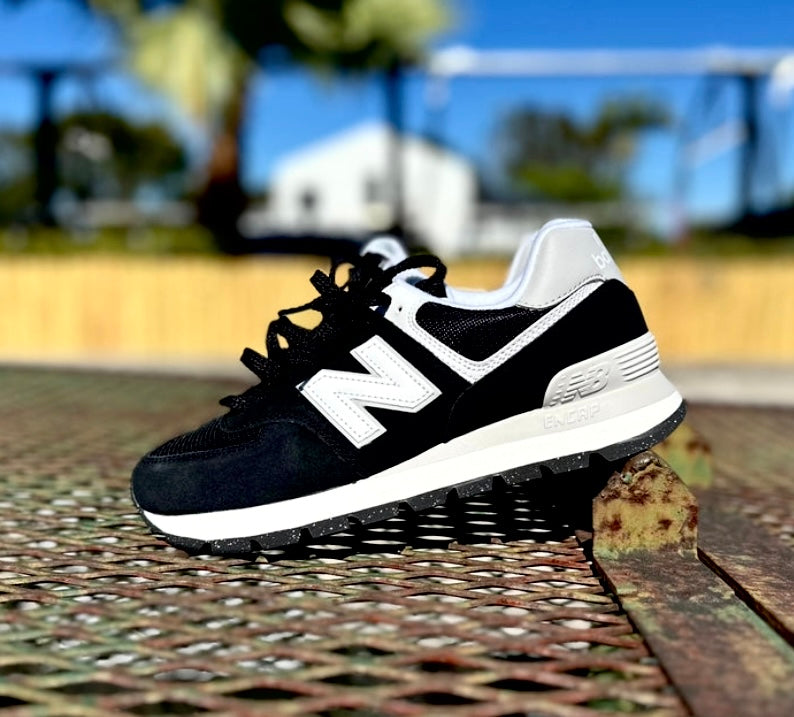 new Ba1an*e classic black white
