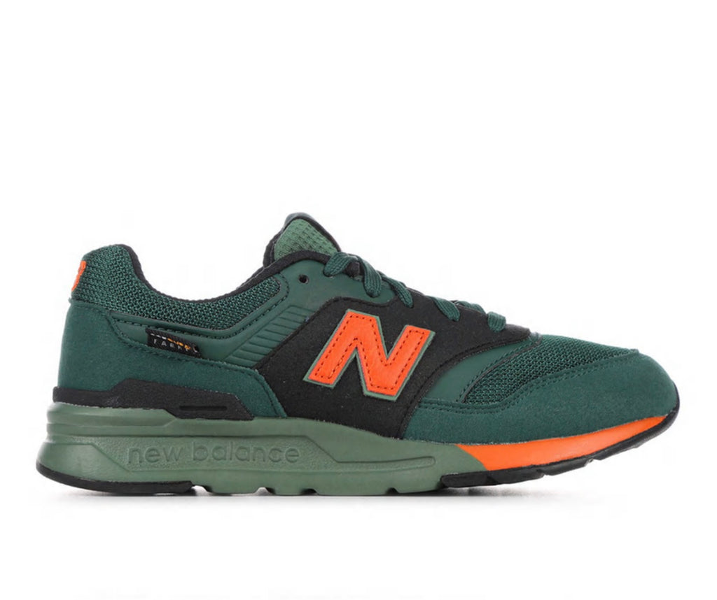 new Ba1an*e trainers forest green orange