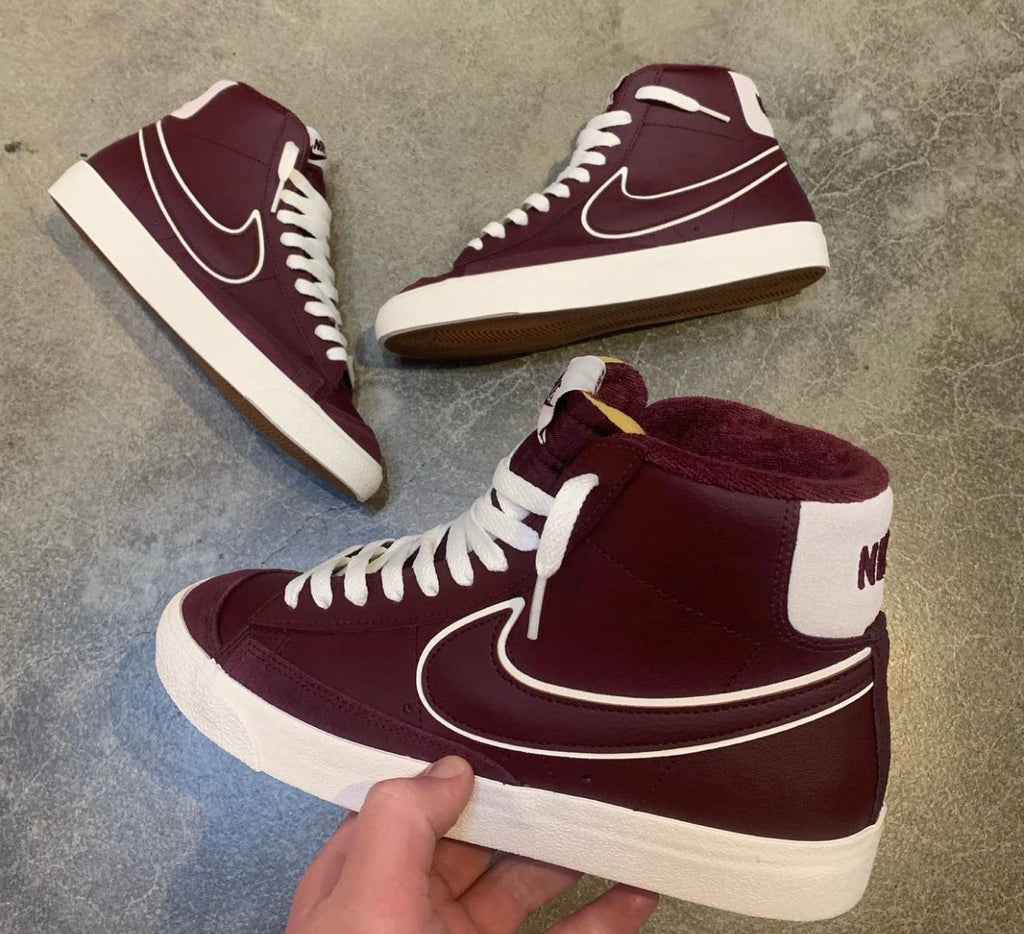 NIKE BLAZER MAROON