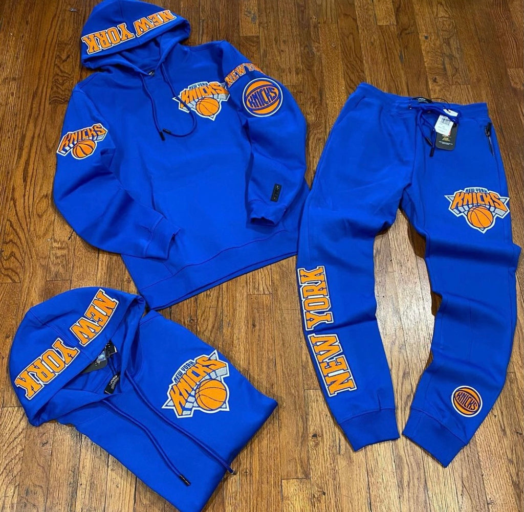 NEW YORK KNICKS SWEATSUIT
