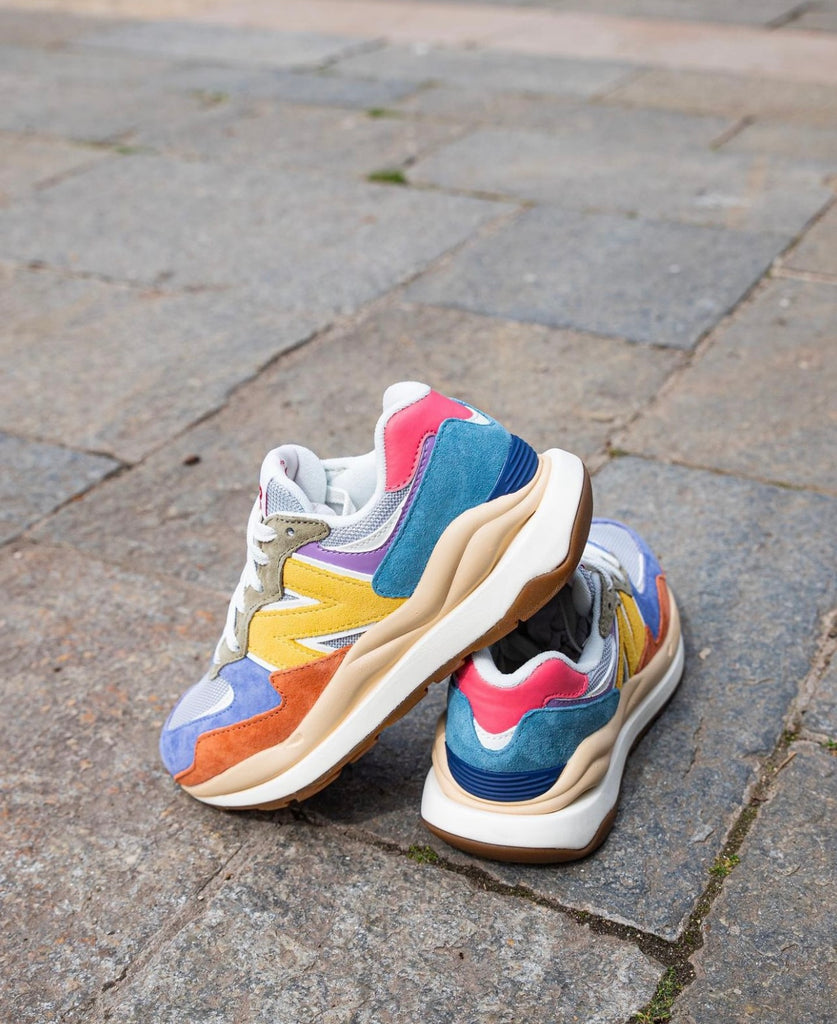 new Ba1an*e trainer blue multicolor