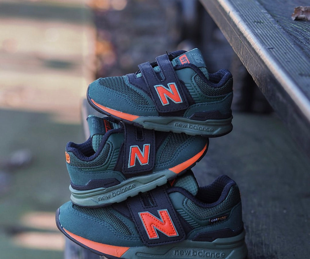 new Ba1an*e trainers forest green orange