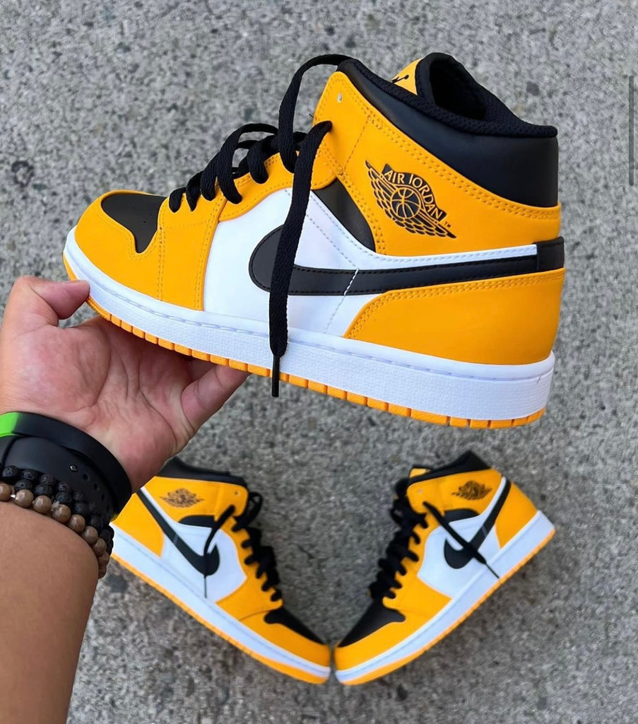 AIR JORDAN 1 YELLOW BLACK WHITE