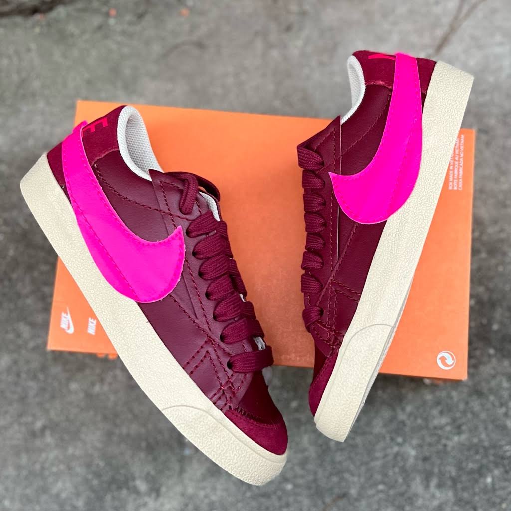 NIKE BLAZER LOW MAGENTA RED